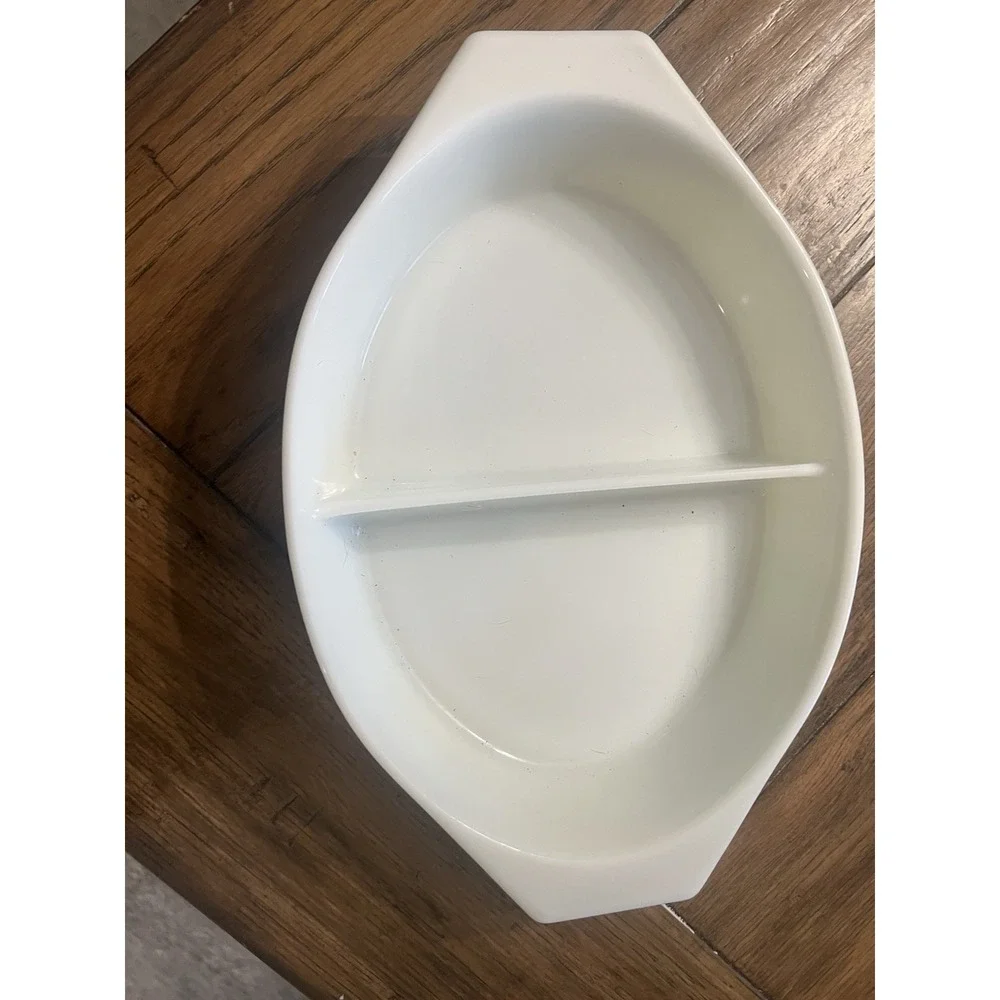 Vintage Pyrex 1 - 1/2 Qt. Divided Oval Dish, Yellow & White Ovenware made in USA